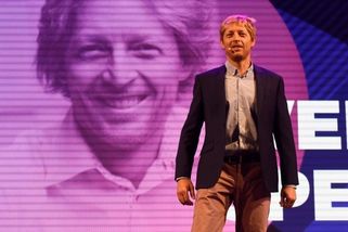 Karel Janeček vysvětluje, proč volil Motoristy, i...